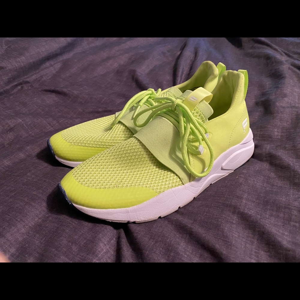 Shoes - Picture 3 of 3